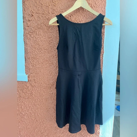 Women’s Lulus Black Skater A-Line Flare Mini Dress Low Back Size Medium - Picture 1 of 5